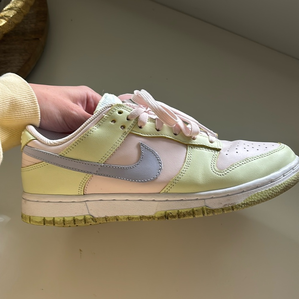 Nike dunks !!! So cute can be cleaned